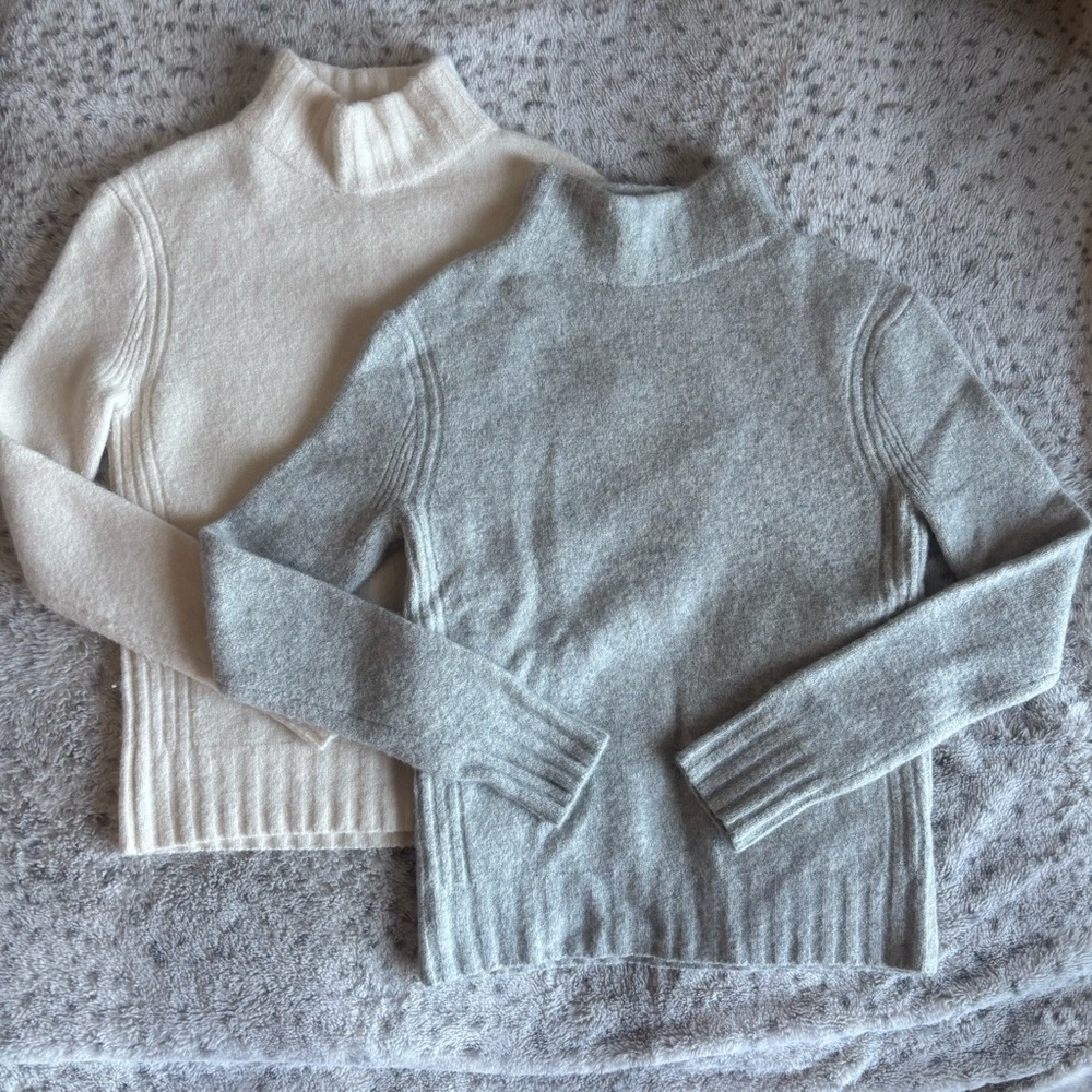 J. Crew | Set of 2 | Classic Mock Neck Sweaters | Cream & Light Gray | Size XS - Picture 5 of 8